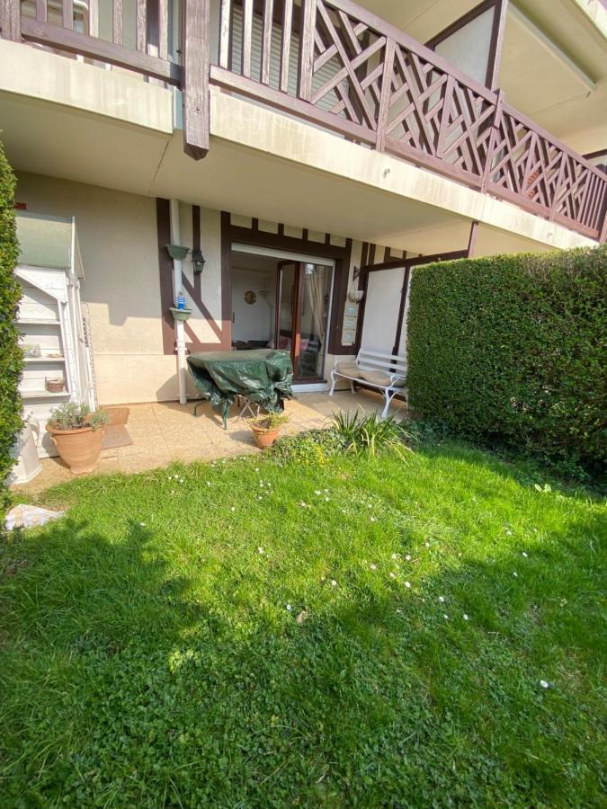Studio En Rez De Jardin -"Le Petit Nid" A Trouville Exterior photo