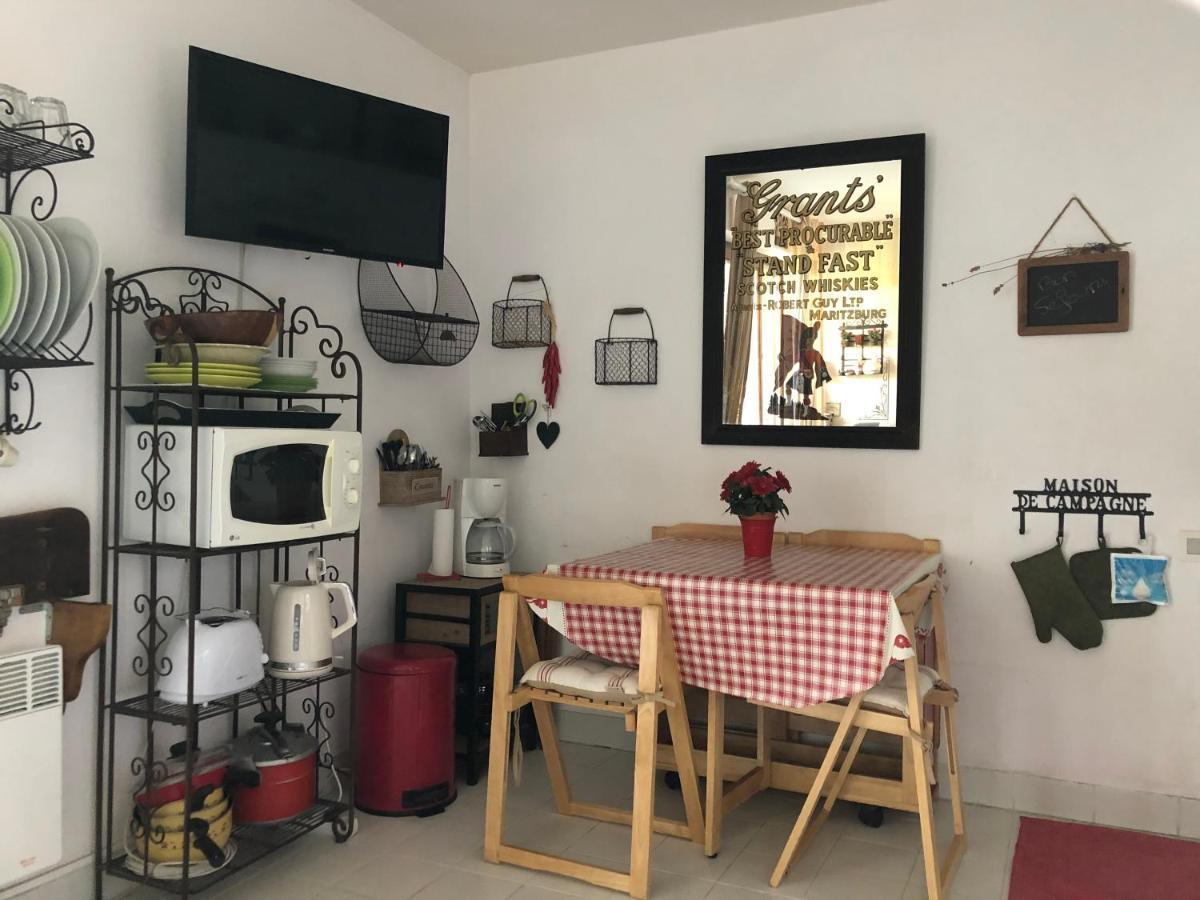 Studio En Rez De Jardin -"Le Petit Nid" A Trouville Exterior photo